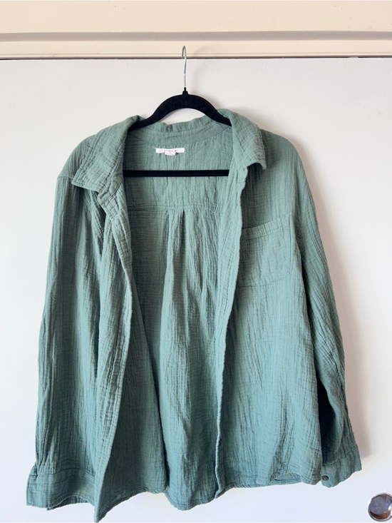 O'Neill Other - O'Neill Sage Green Lightweight Textured Coverup Shirt